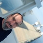 بحر طرطوس, 54 سنةTartouss, سوريا