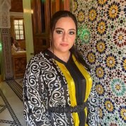 وصال, 32 سنةRabat, المغرب