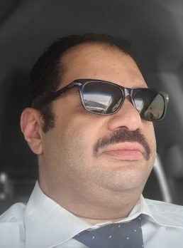 احمد محمد ابوالعلا, 42 سنة, أسيوط, مصر
