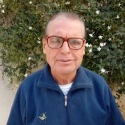 عبد القادر, 75 سنةHammam-Lif, تونس