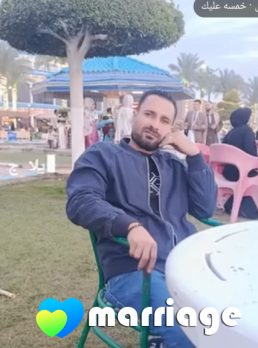 عاطف احمد محمد, 40 سنة, المقطم, مصر